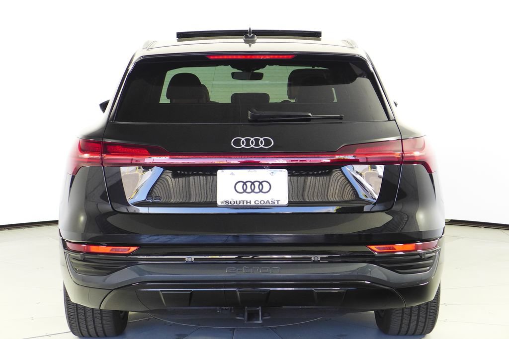 Used 2024 Audi Q8 e-tron Premium Plus w/ Premium Plus Package AWD/4WD image 8