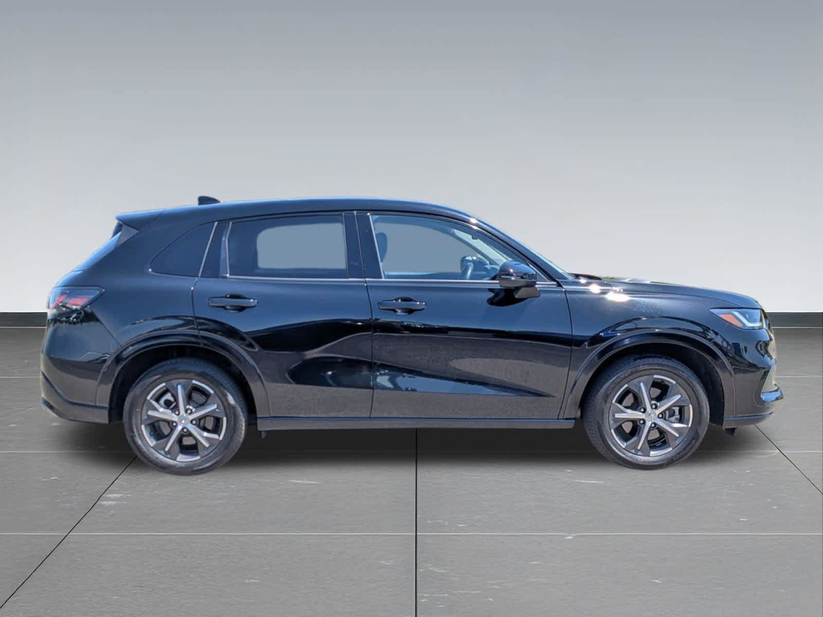 Certified 2024 Honda HR-V EX-L image 6