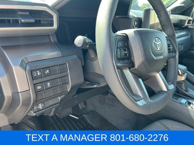 Used 2025 Toyota Tacoma SR5 AWD/4WD image 23