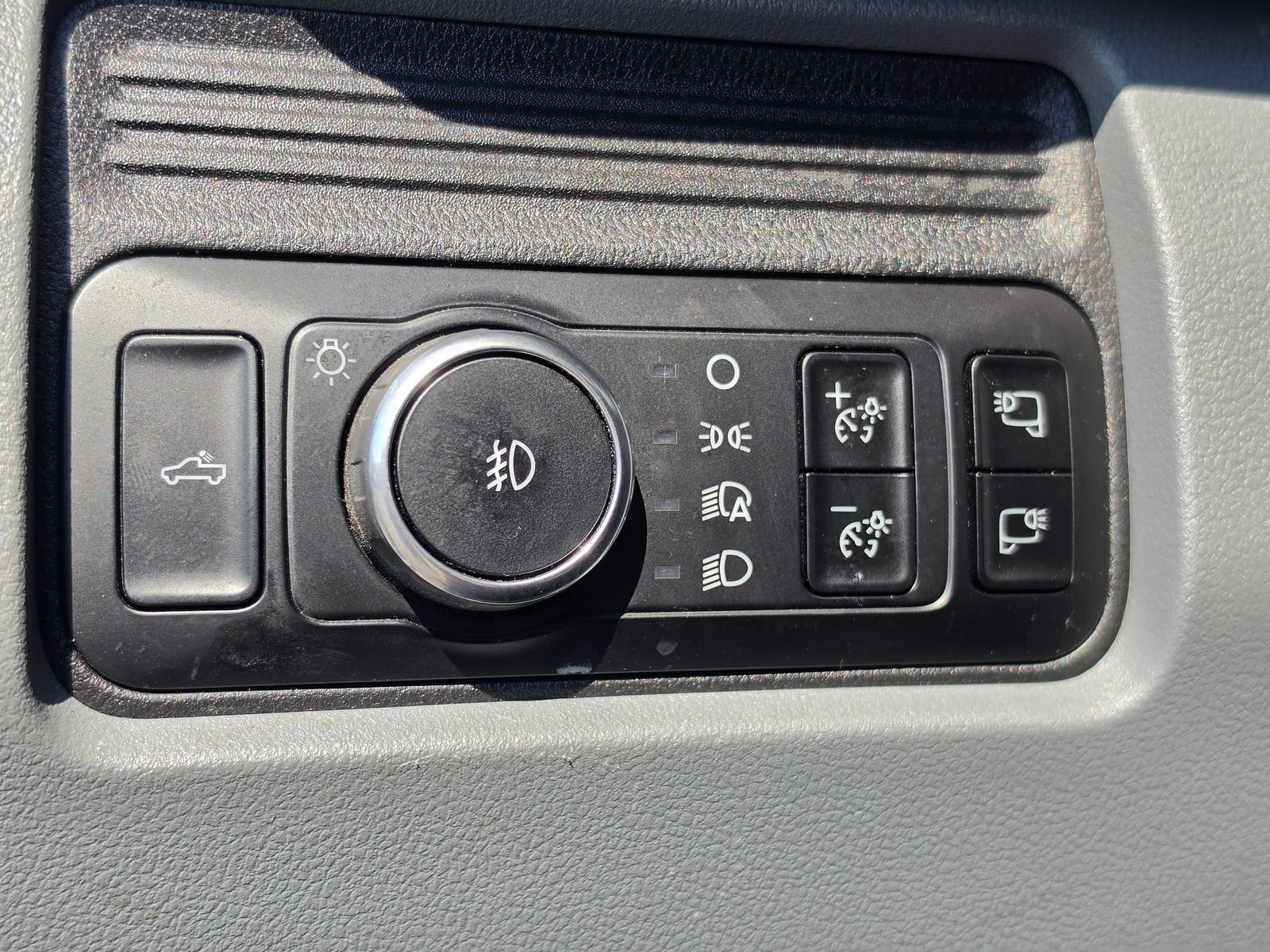 Used 2025 Ford F450 XLT w/ 360-Degree Camera Package AWD/4WD image 14