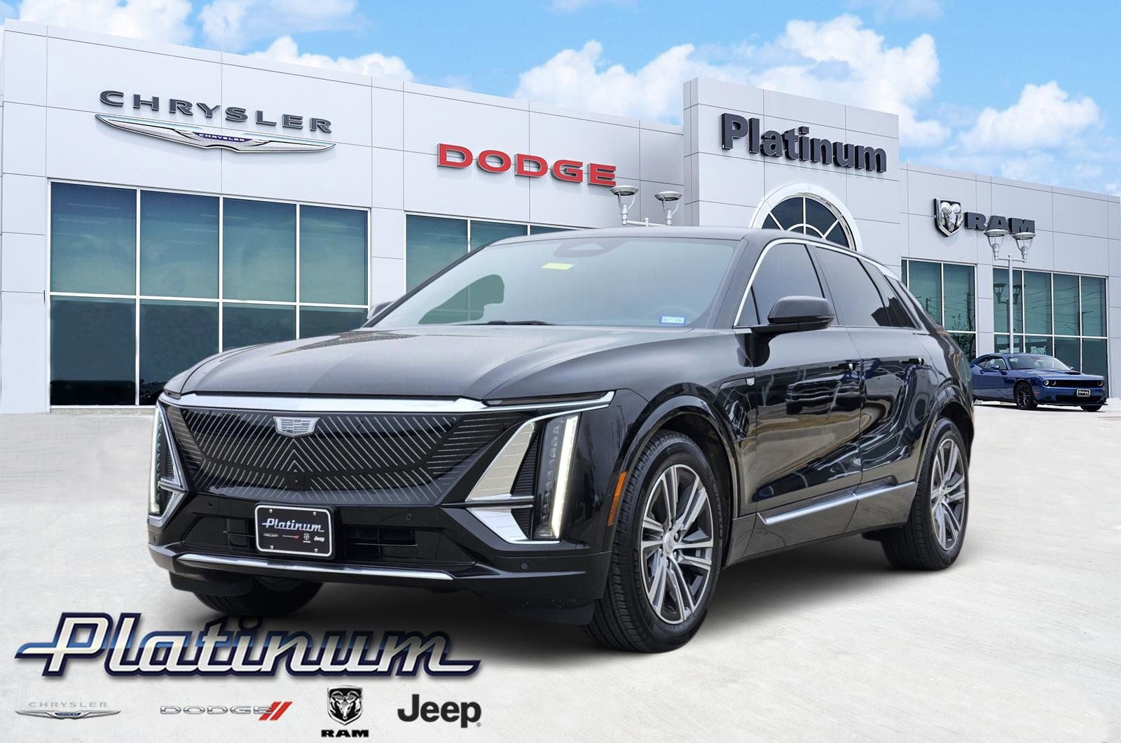 Used 2024 Cadillac Lyriq Luxury w/ LPO, Floor Liner Package image 2