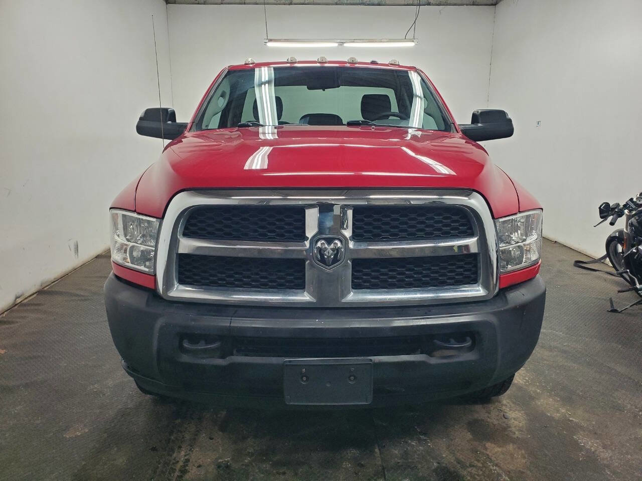 Used 2018 RAM 2500 Tradesman w/ Chrome Appearance Group AWD/4WD image 2