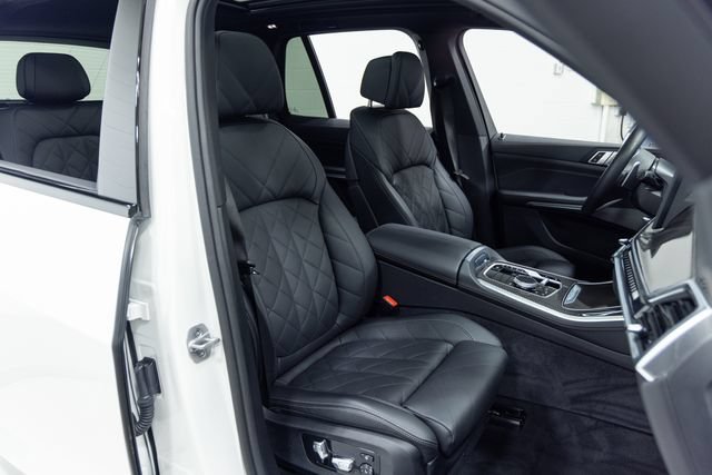 Used 2026 BMW X5 M60i AWD/4WD image 25