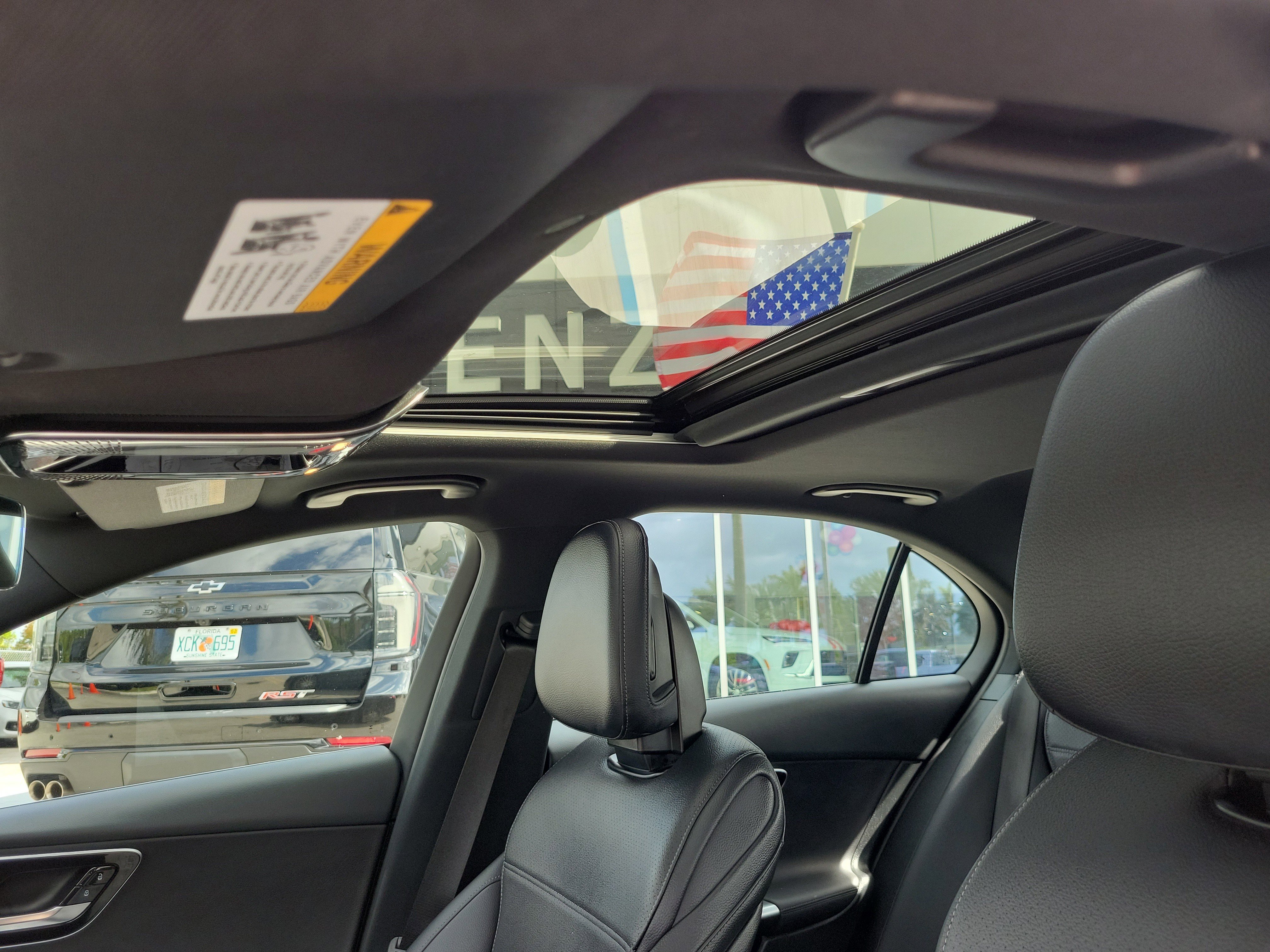 Used 2025 Mercedes-Benz C 300 Sedan image 11