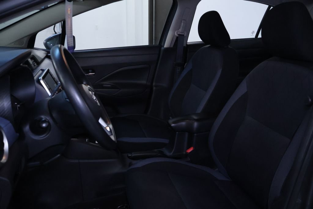 Used 2023 Nissan Versa SV image 13