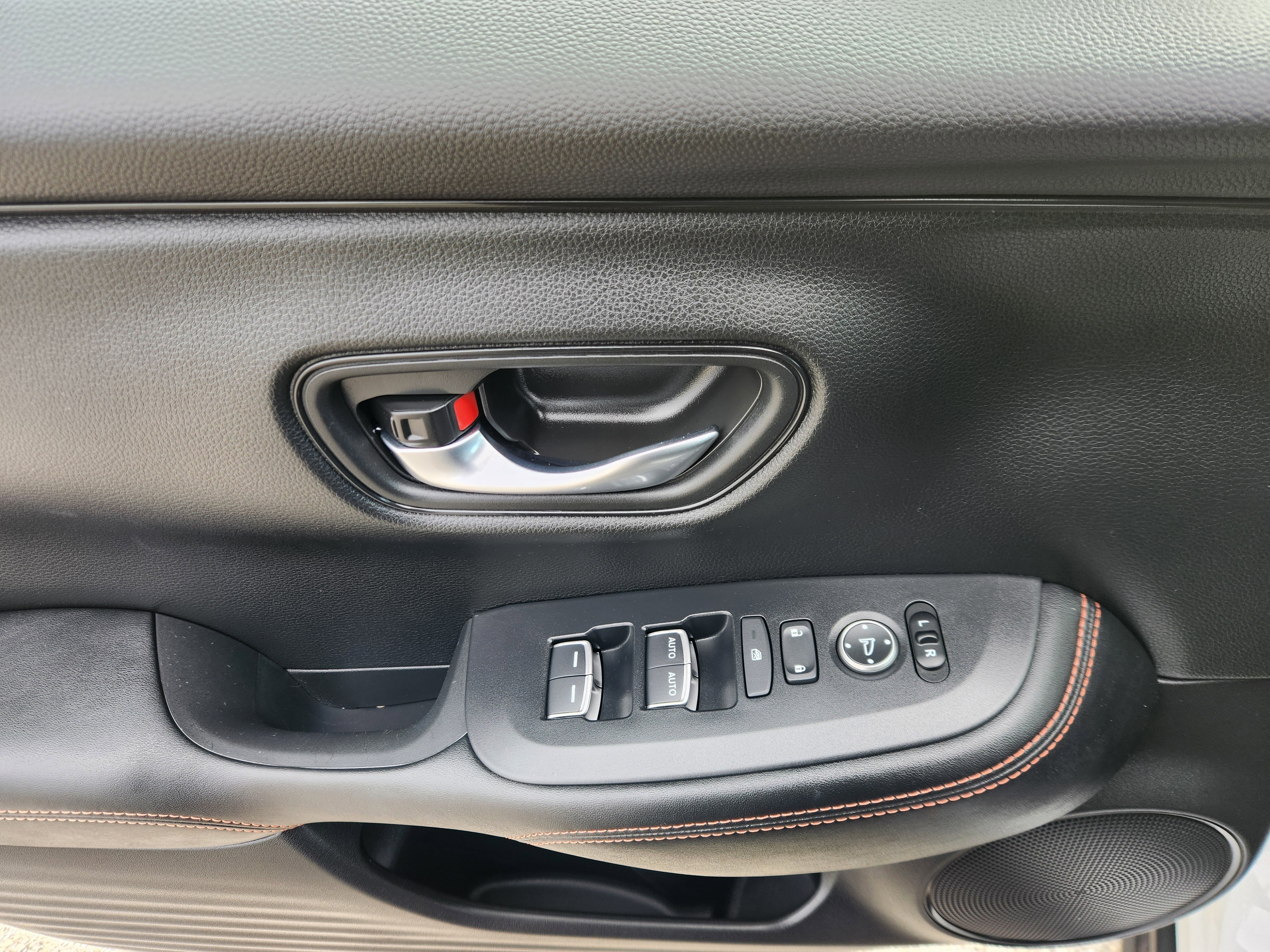 Certified 2024 Honda HR-V Sport image 16