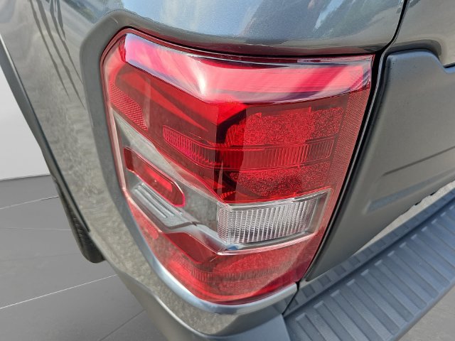 Used 2025 Ford Maverick Lariat AWD/4WD image 36