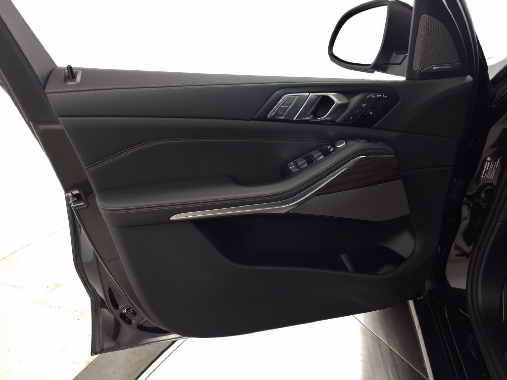 New 2027 BMW X7 xDrive40i AWD/4WD image 9