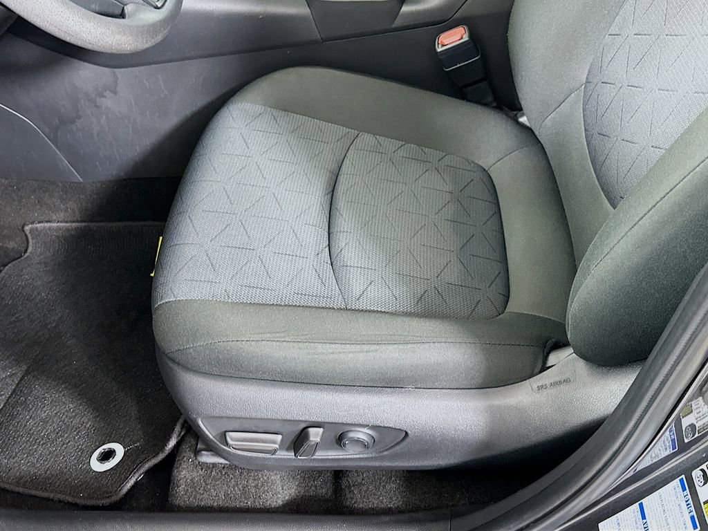 Certified 2022 Toyota RAV4 XLE w/ Convenience Package AWD/4WD image 19