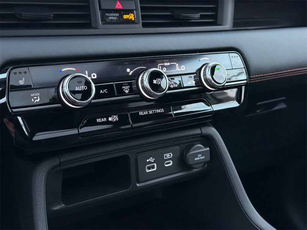 New 2025 Honda Pilot TrailSport image 31