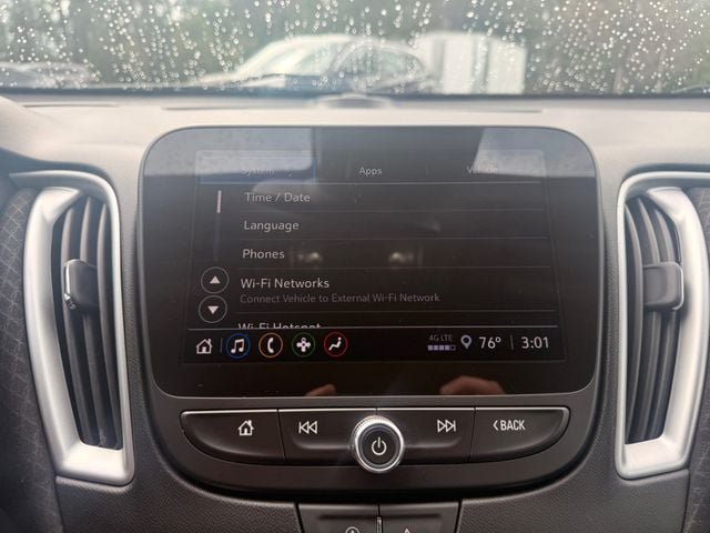 Used 2024 Chevrolet Malibu LT FWD image 6