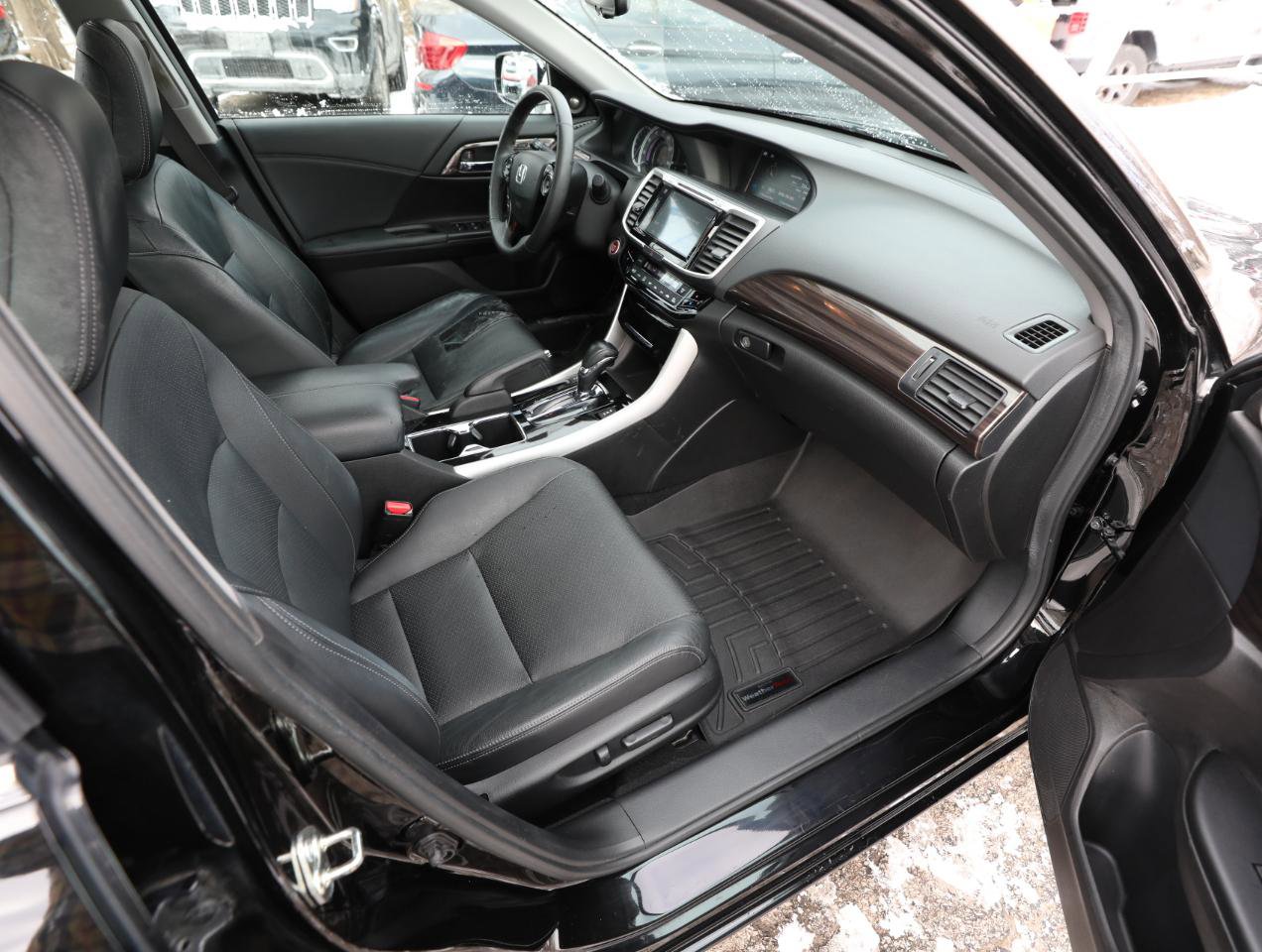Used 2016 Honda Accord EX-L image 10