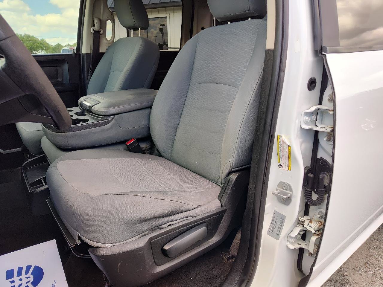 Used 2017 RAM 2500 SLT w/ Snow Chief Group image 16