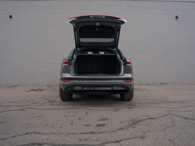 New 2027 Audi SQ6 e-tron Premium Plus AWD/4WD image 6