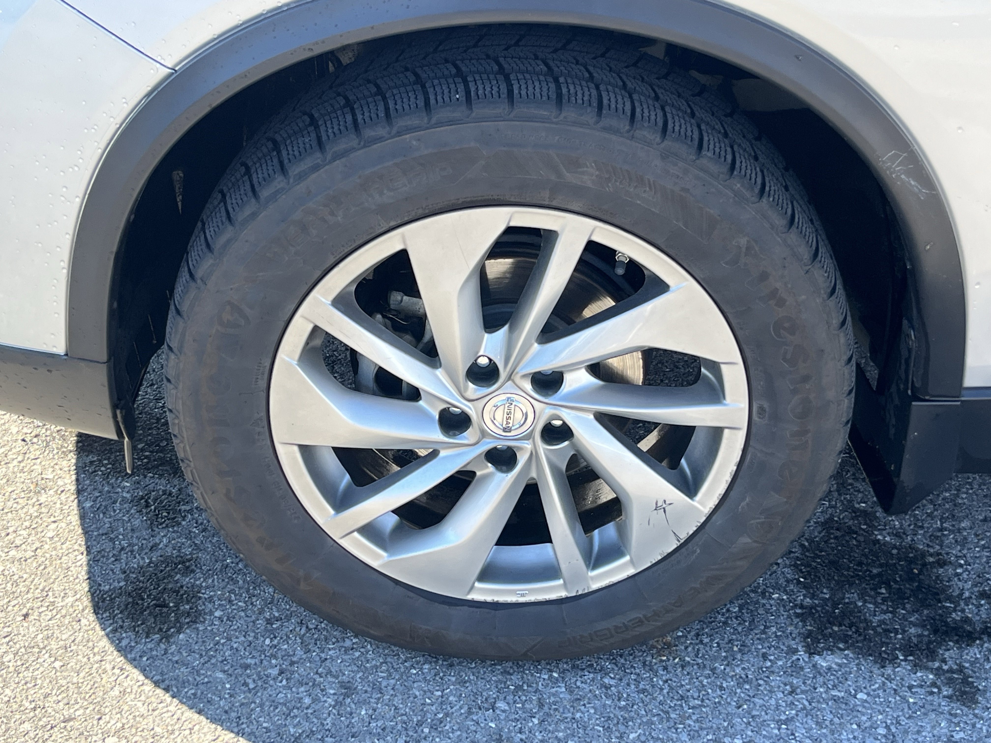 Used 2014 Nissan Rogue SL image 12