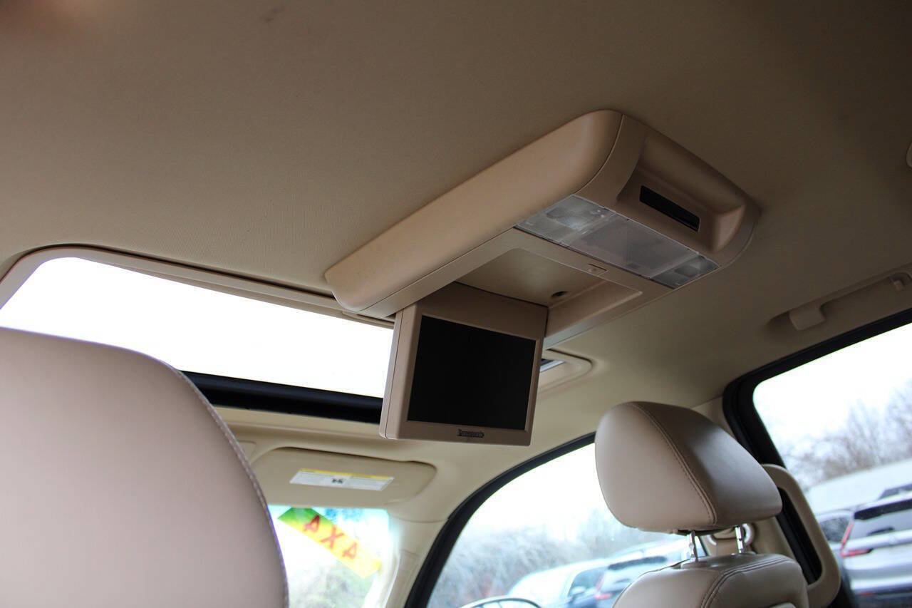 Used 2009 Cadillac Escalade AWD image 31
