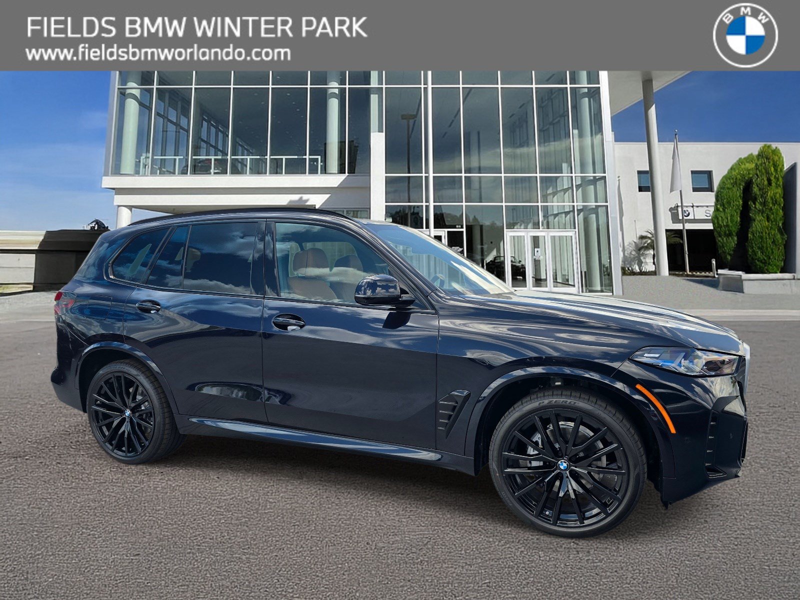New 2026 BMW X5 xDrive40i w/ M Sport Package AWD/4WD image 1