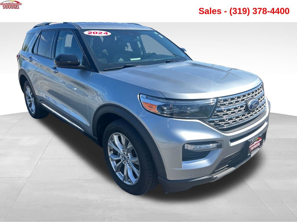 Used 2024 Ford Explorer Limited AWD/4WD image 8