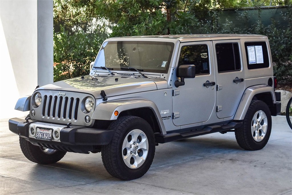 Used 2015 Jeep Wrangler Unlimited Sahara image 3