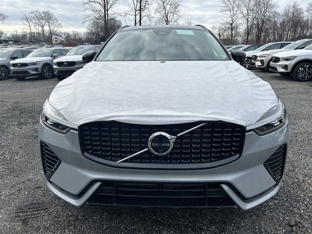 New 2025 Volvo XC60 T8 Plus w/ Protection Package Premier image 3