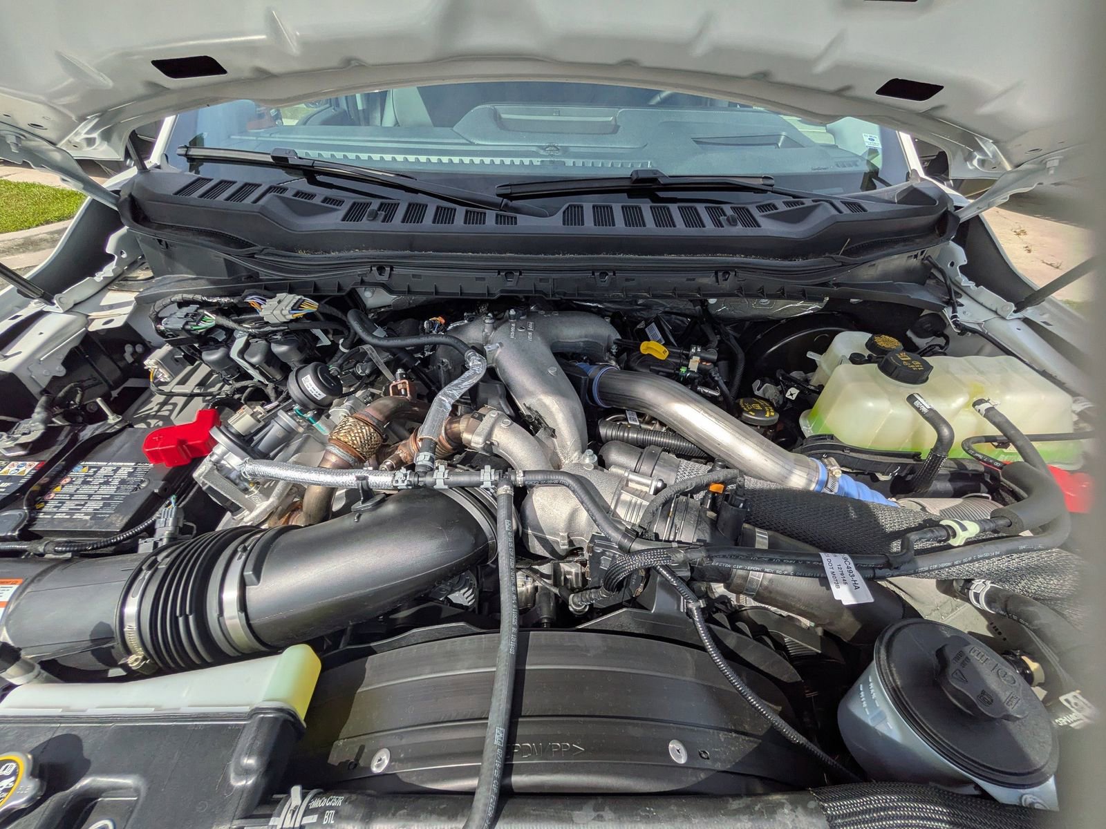 Used 2026 Ford F250 Lariat w/ Black Appearance Package image 5