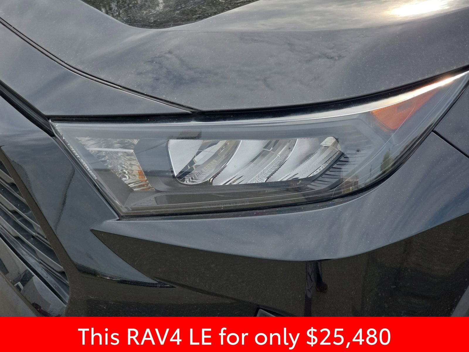 Used 2021 Toyota RAV4 LE image 37
