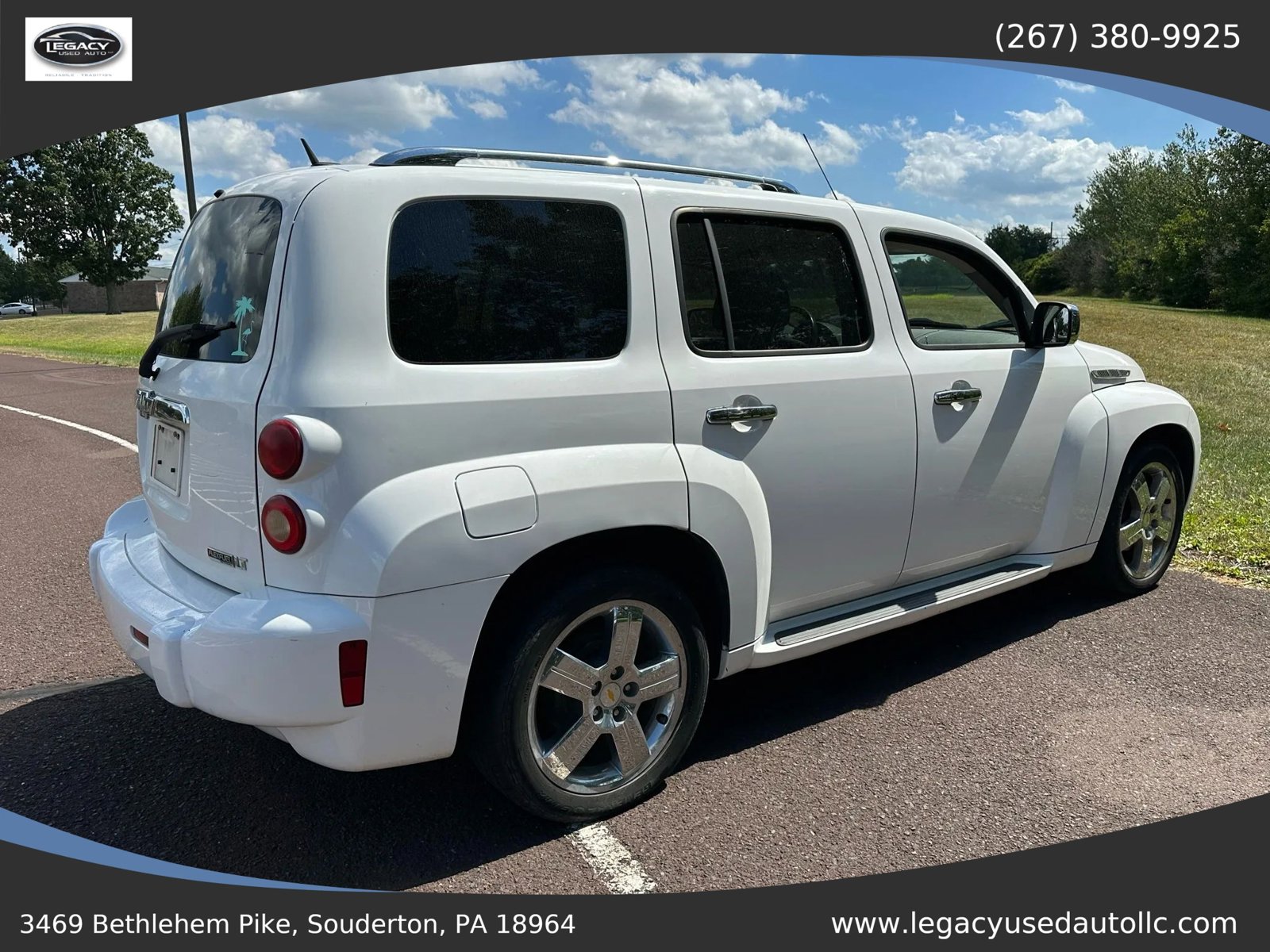 Used 2010 Chevrolet HHR LT w/ LT Preferred Equipment Group image 7