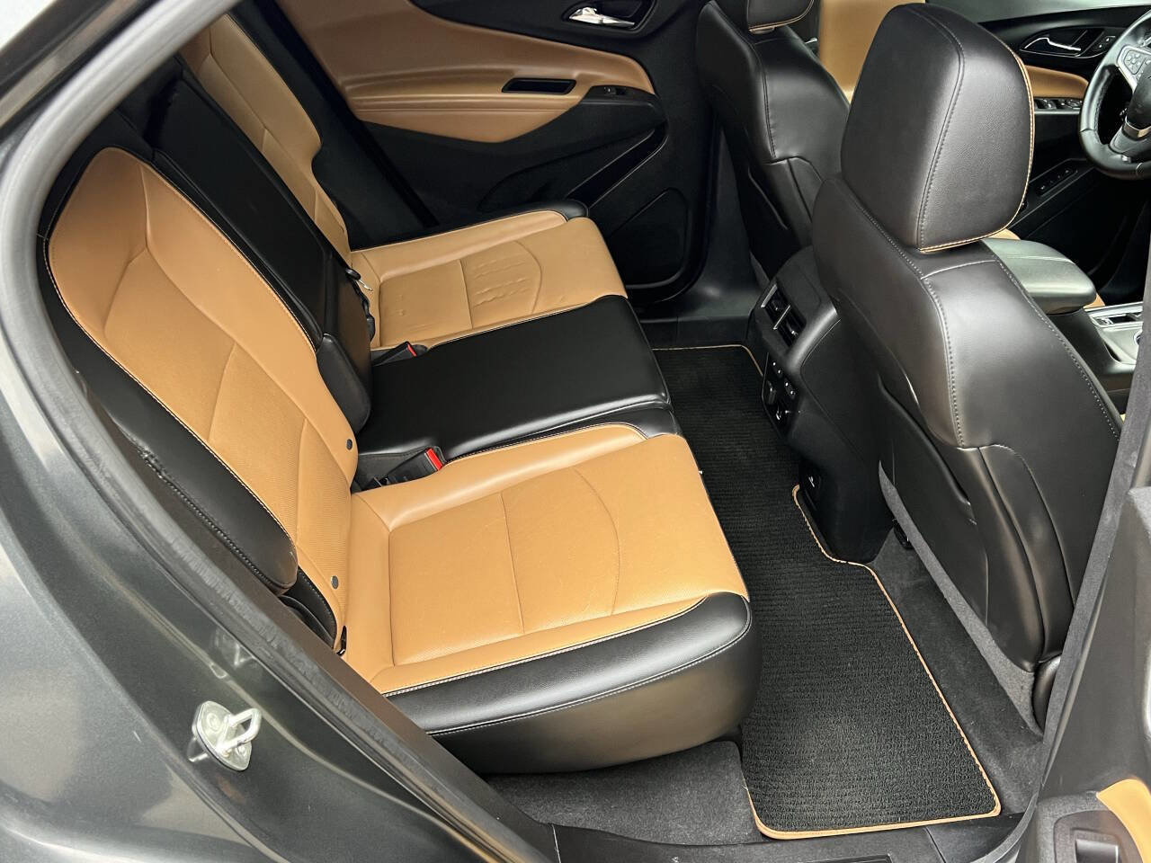 Used 2018 Chevrolet Equinox Premier image 19