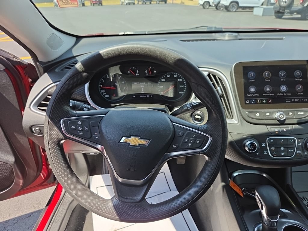 Used 2025 Chevrolet Malibu LT FWD image 11