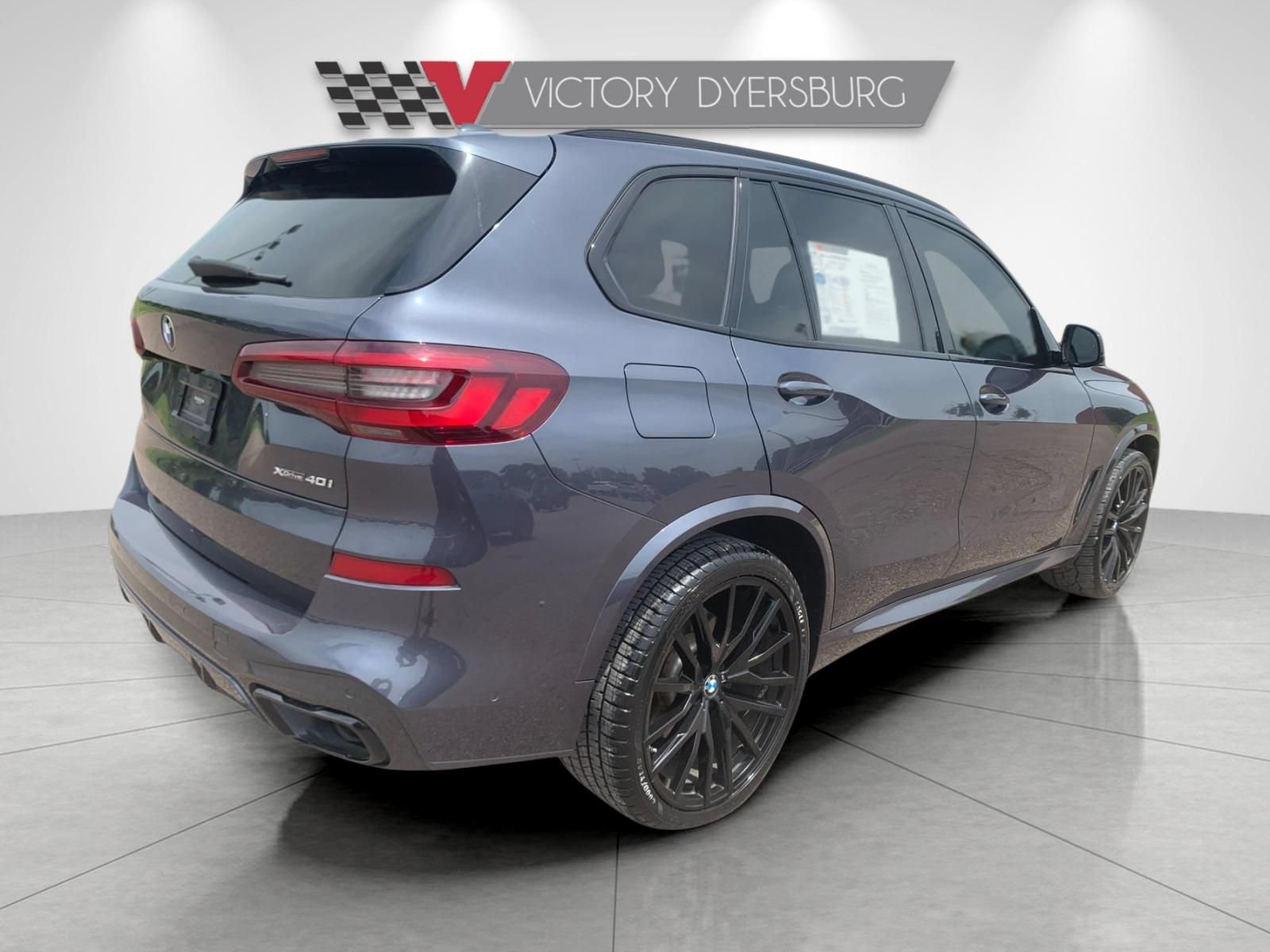 Used 2020 BMW X5 xDrive40i w/ M Sport Package AWD/4WD image 4