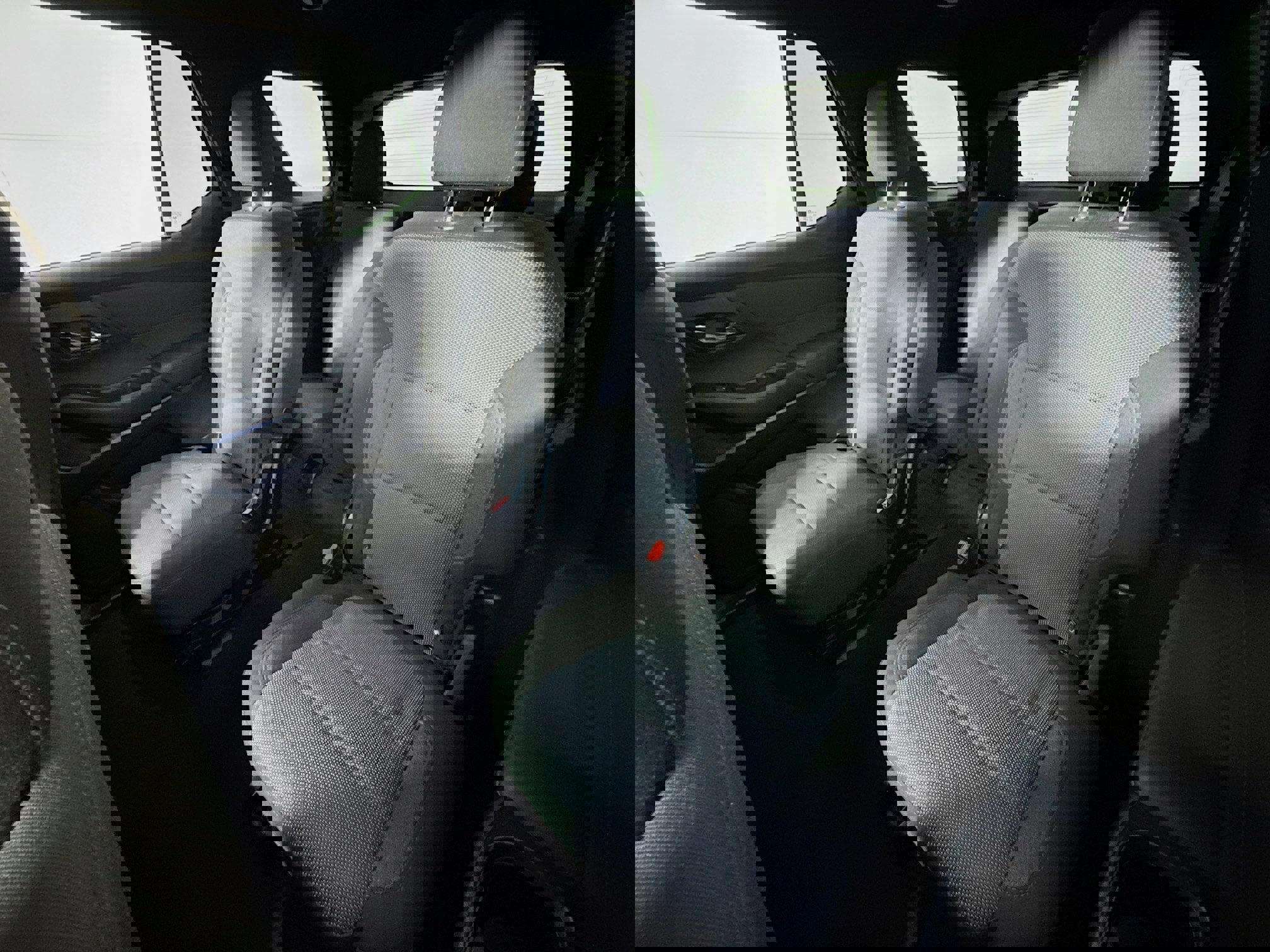 Used 2023 Chevrolet Traverse LT image 18