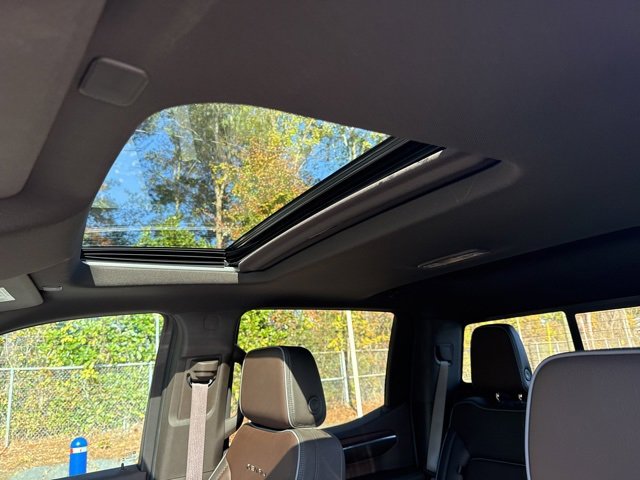 Used 2024 GMC Sierra 1500 Denali w/ Denali Reserve Package image 40