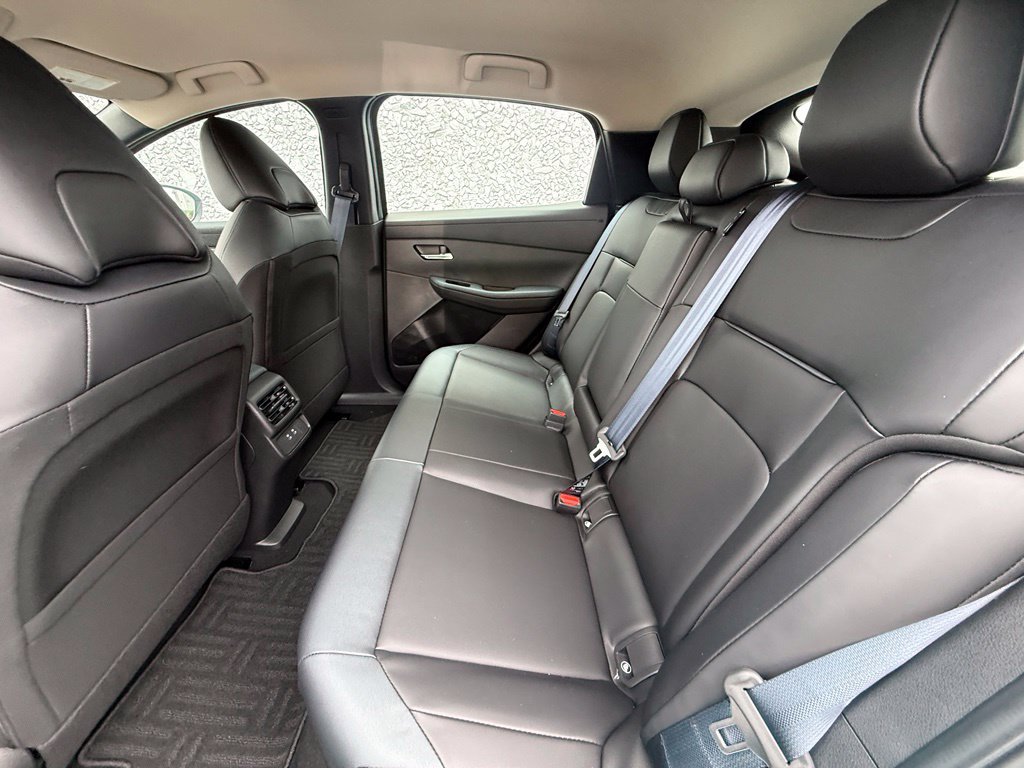 New 2026 Nissan Leaf SV Plus w/ Floor Mat Package (SV+) FWD image 15