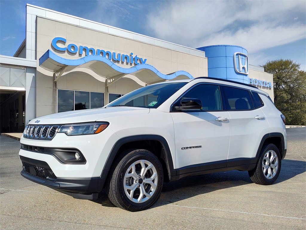 Used 2025 Jeep Compass Latitude