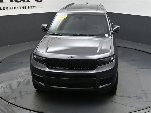 Used 2025 Jeep Grand Cherokee L Limited w/ Black Appearance Package image 61