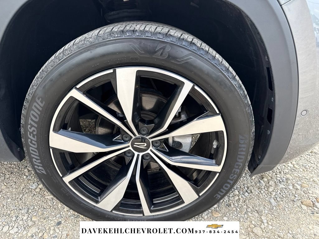 Used 2024 Volkswagen Atlas SEL Premium R-Line AWD/4WD image 35