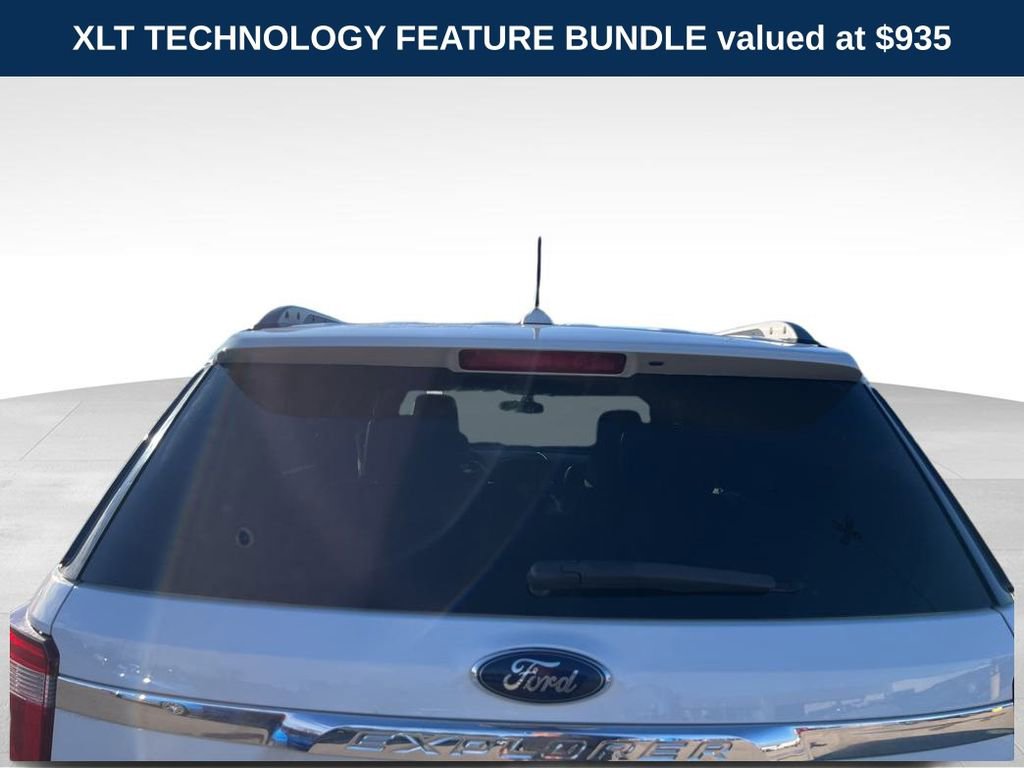 Used 2018 Ford Explorer XLT w/ Equipment Group 202A image 6