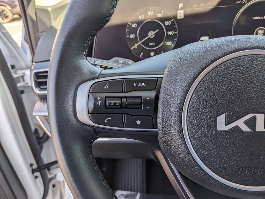Certified 2025 Kia Sportage SX image 30