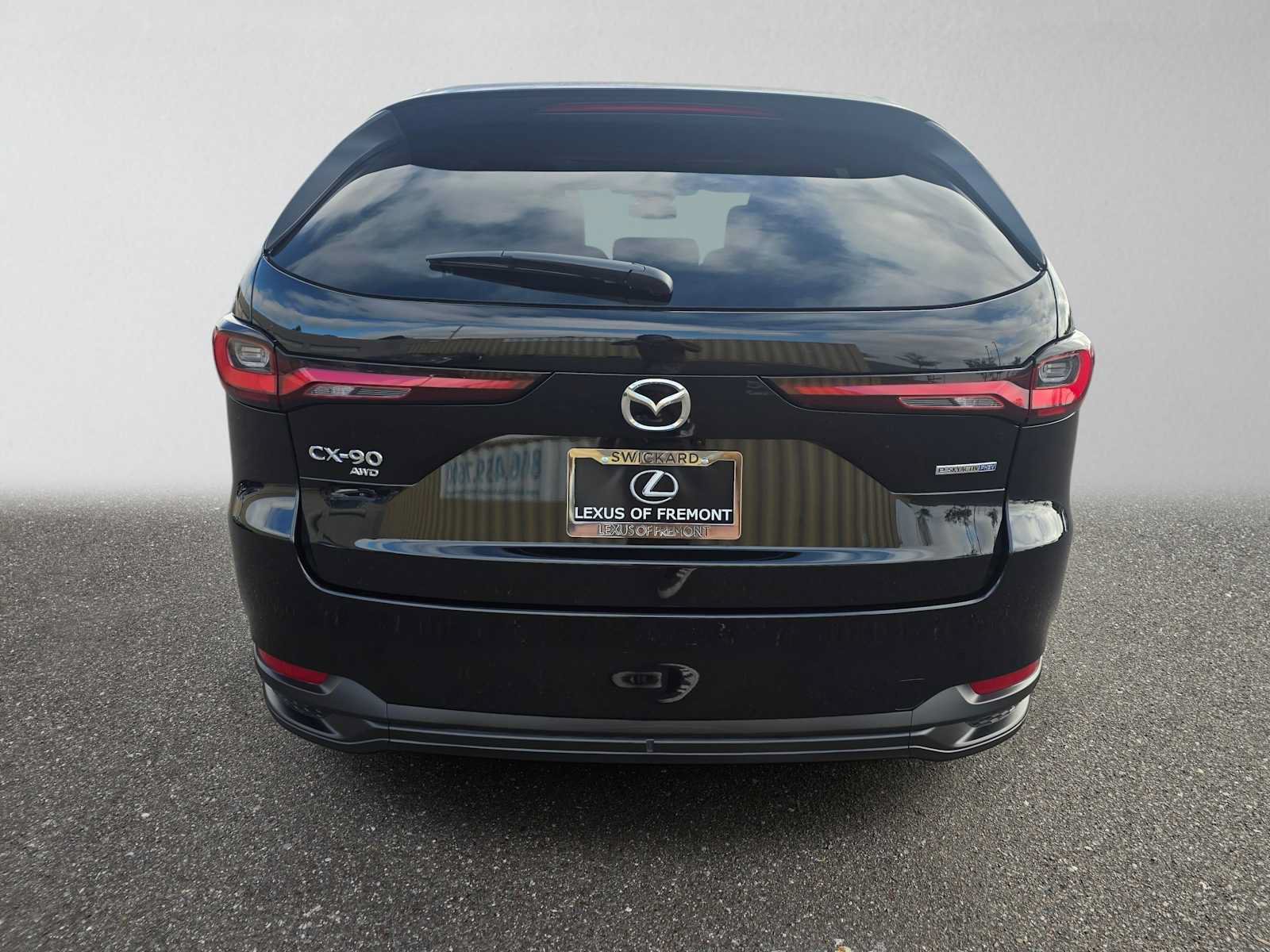 Used 2024 MAZDA CX-90 Plug-In Hybrid w/ Preferred AWD/4WD image 4