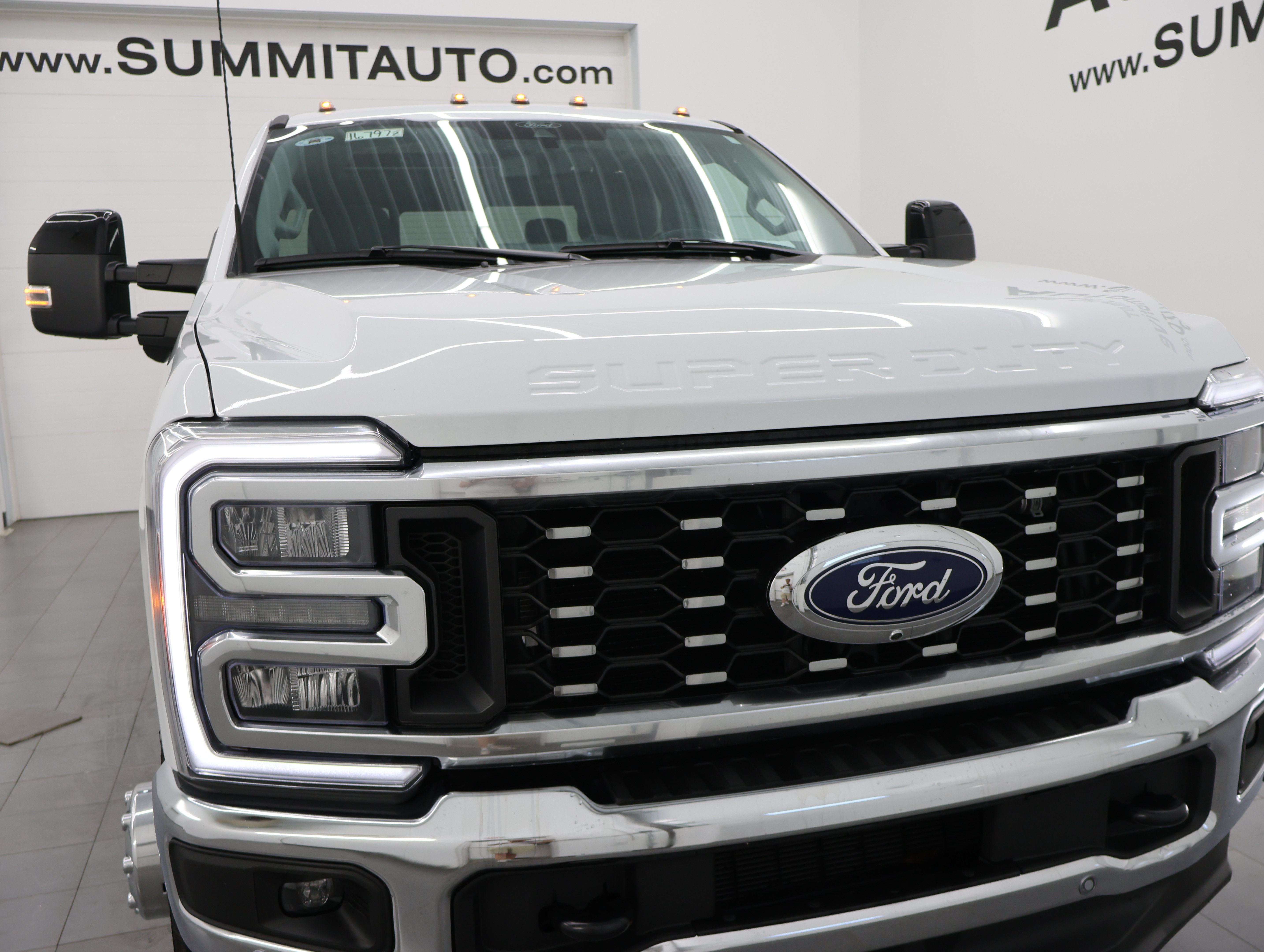 Used 2024 Ford F350 Lariat w/ Lariat Ultimate Package AWD/4WD image 26