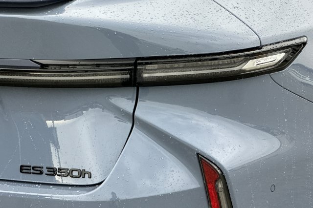 New 2026 Lexus ES 350h w/ Cold Area Package FWD image 7