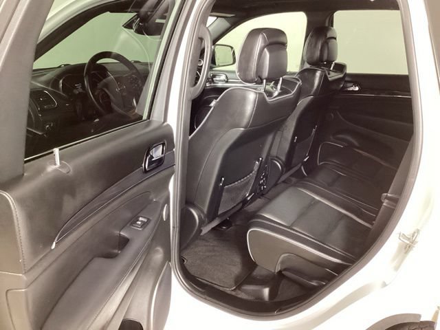 Used 2019 Jeep Grand Cherokee Overland AWD/4WD image 19