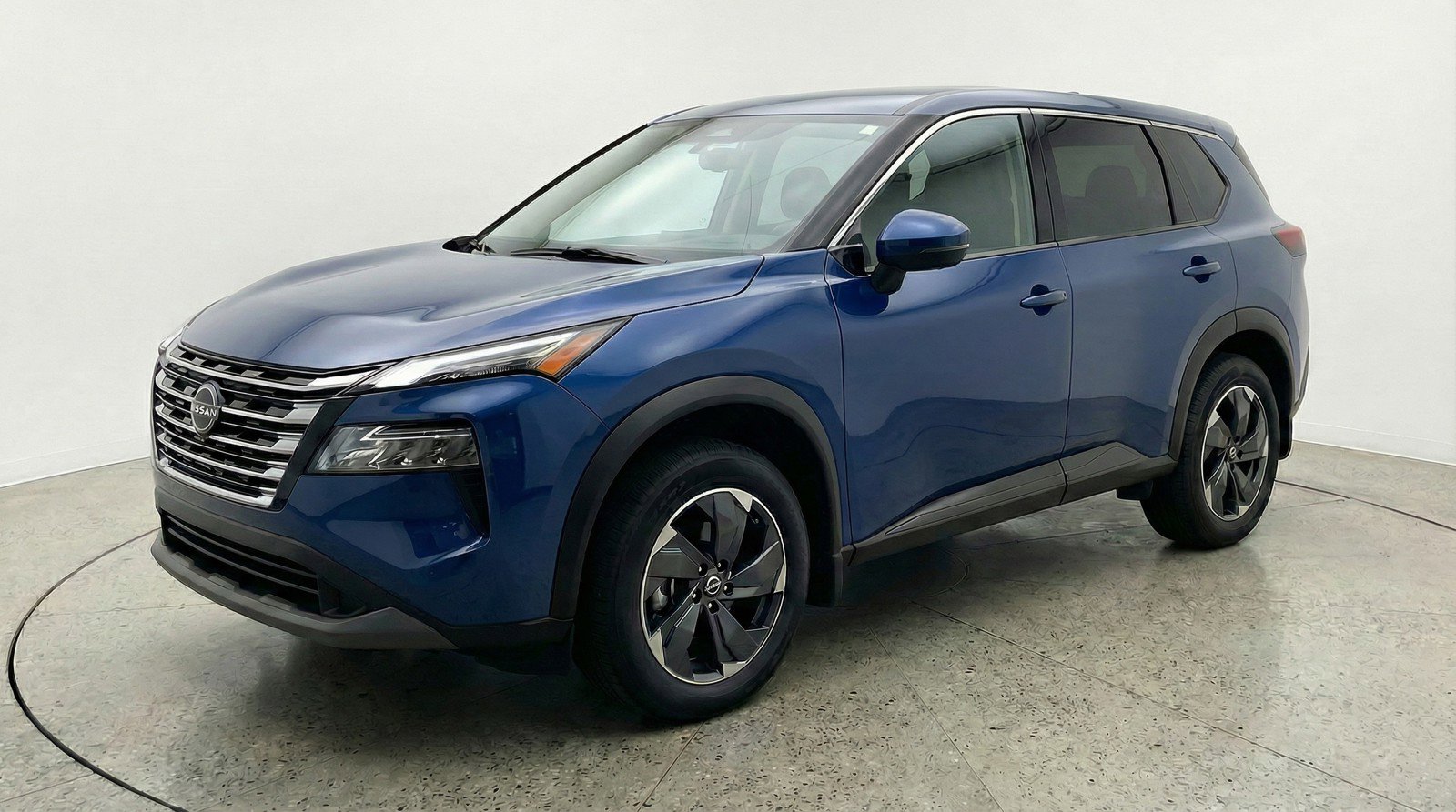 Used 2025 Nissan Rogue SV image 3