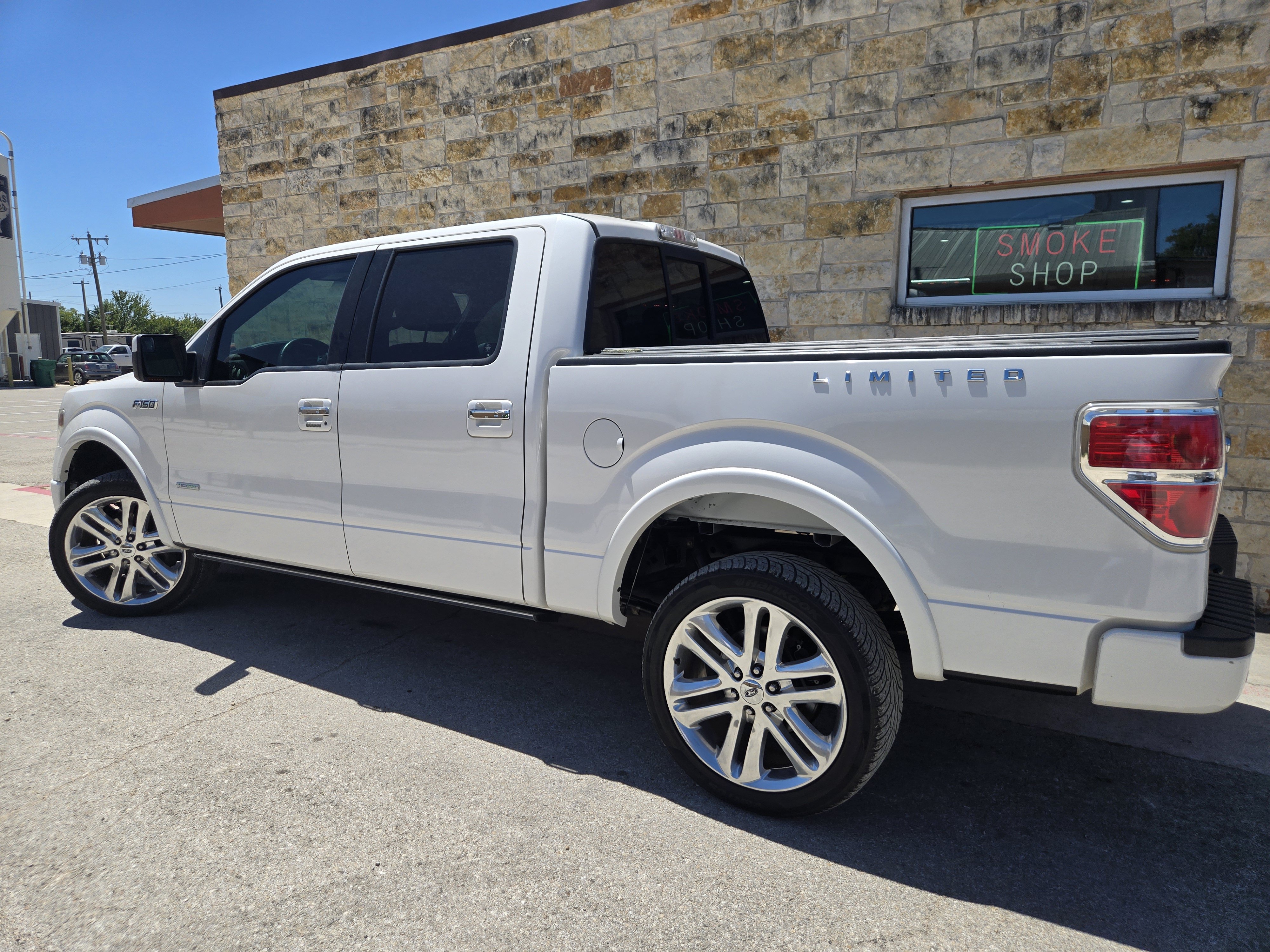 Used 2014 Ford F150 Limited AWD/4WD image 3