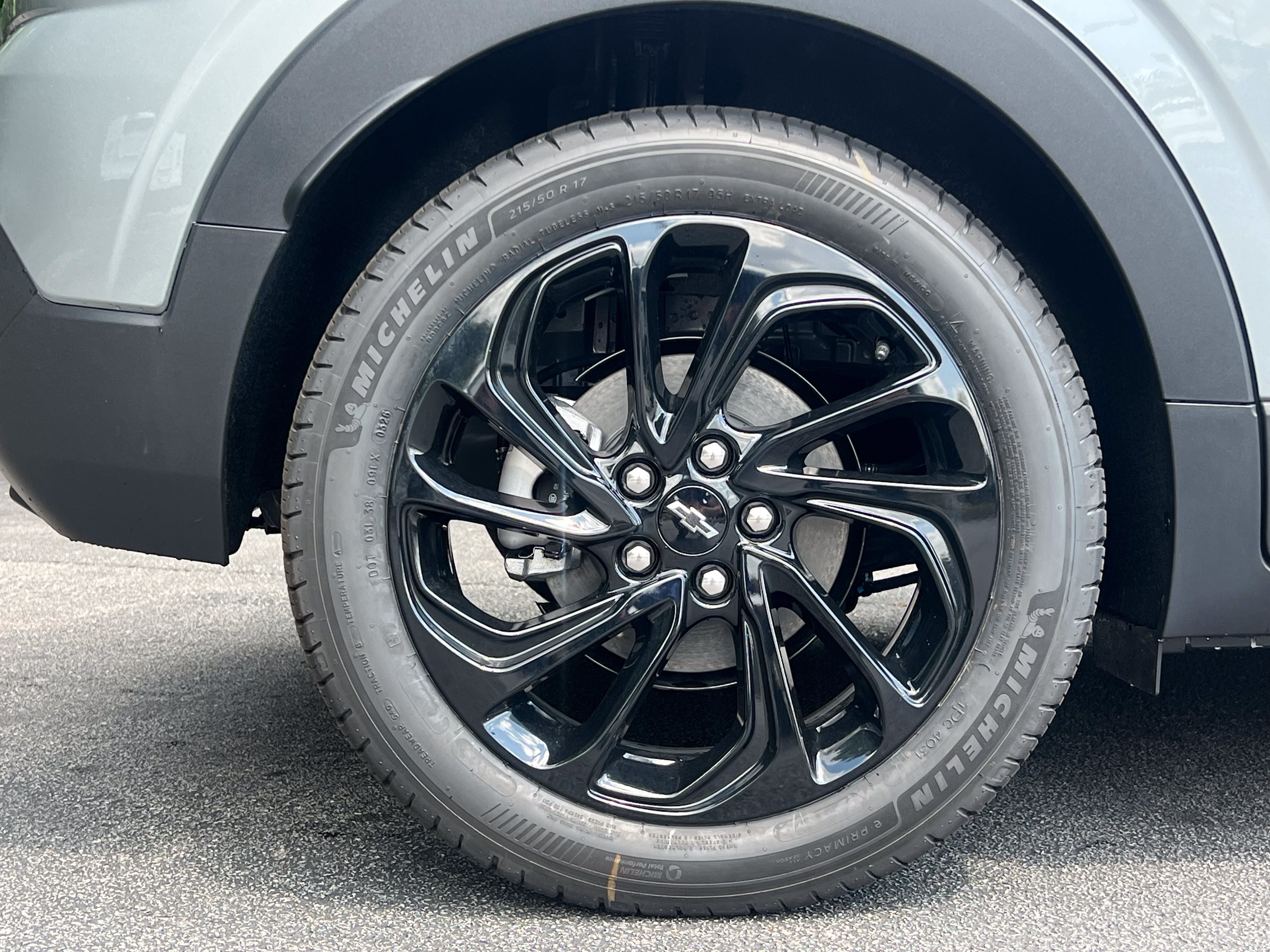 New 2027 Chevrolet Bolt RS w/ Technology Package FWD image 41