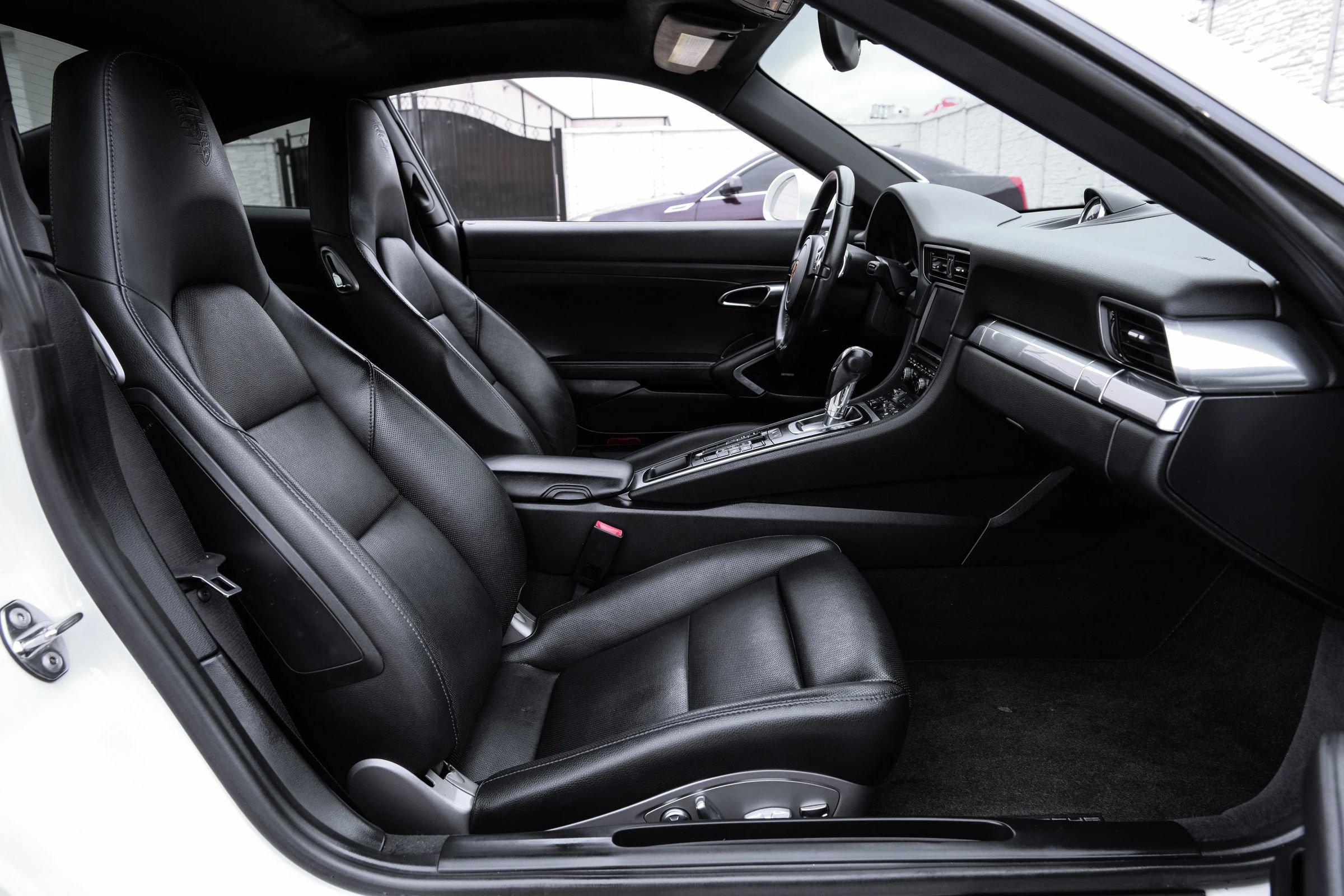 Used 2013 Porsche 911 Carrera 4 AWD/4WD image 33