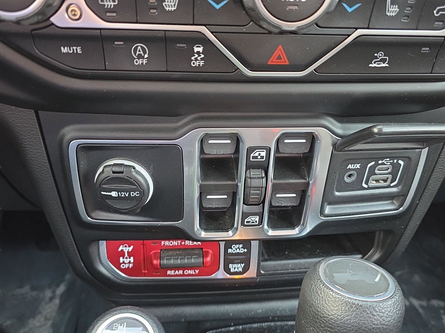Used 2023 Jeep Wrangler Unlimited Rubicon w/ LED Lighting Group AWD/4WD image 51