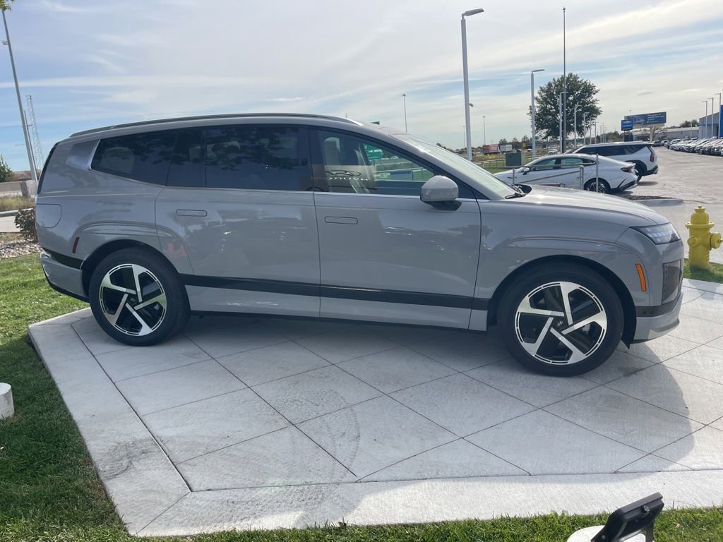 New 2026 Hyundai Ioniq 9 Calligraphy image 6