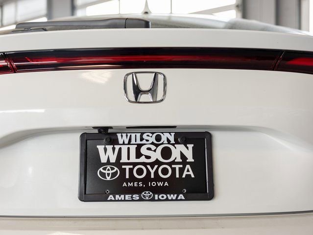 Used 2024 Honda Civic EX-L image 6