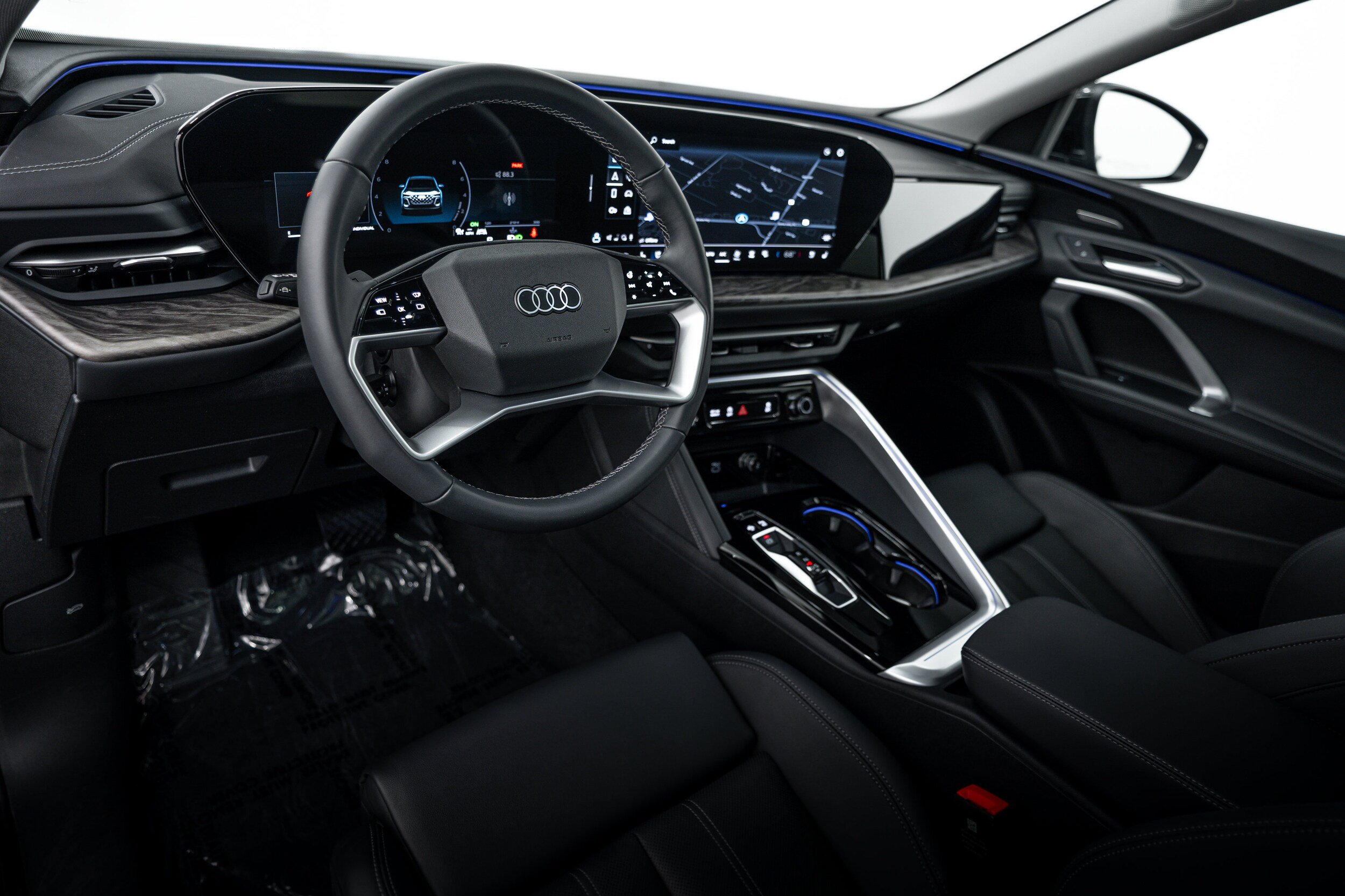 Used 2025 Audi Q5 Premium Plus w/ Premium Plus AWD/4WD image 10